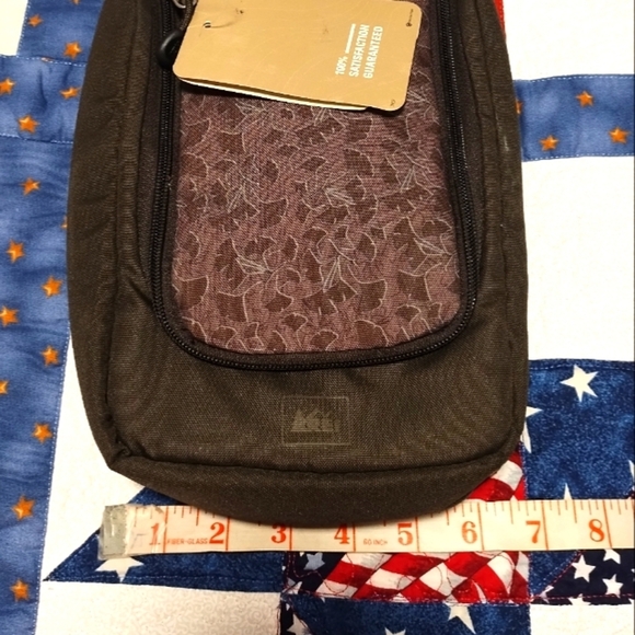 NWT REI Olive Green W Design Shower Bag - Picture 5 of 8